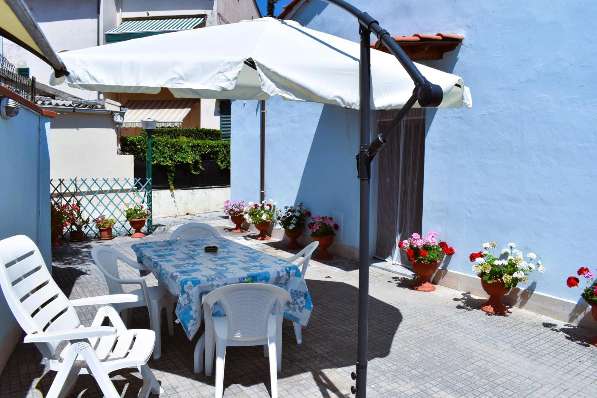 Villino La Perla Azzurra- Marina Di Pisa Villa Bagian luar foto